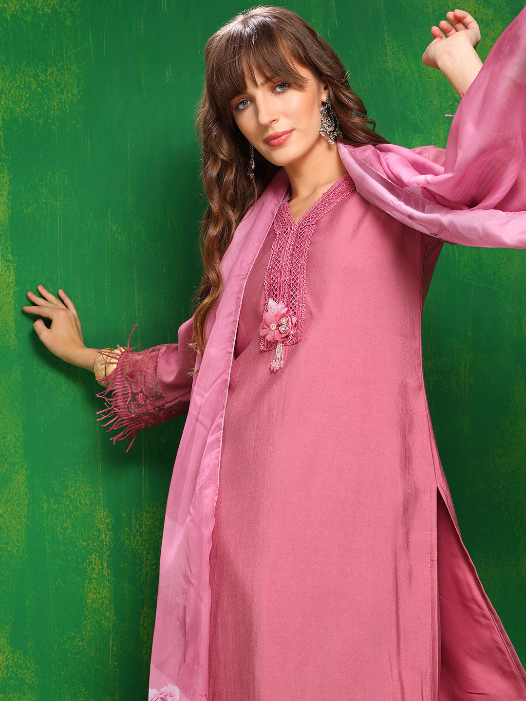 Artificial Flower & Lace detailing Kurta with Pant & Dupatta