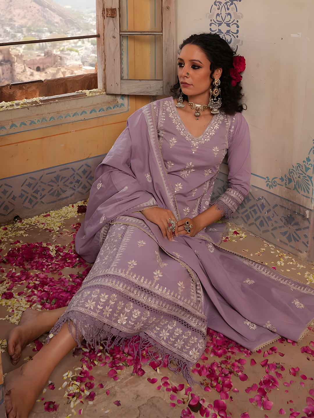 Embroidered & Lace Detailed Kurta with Pant & Embroidered dupatta Luxury