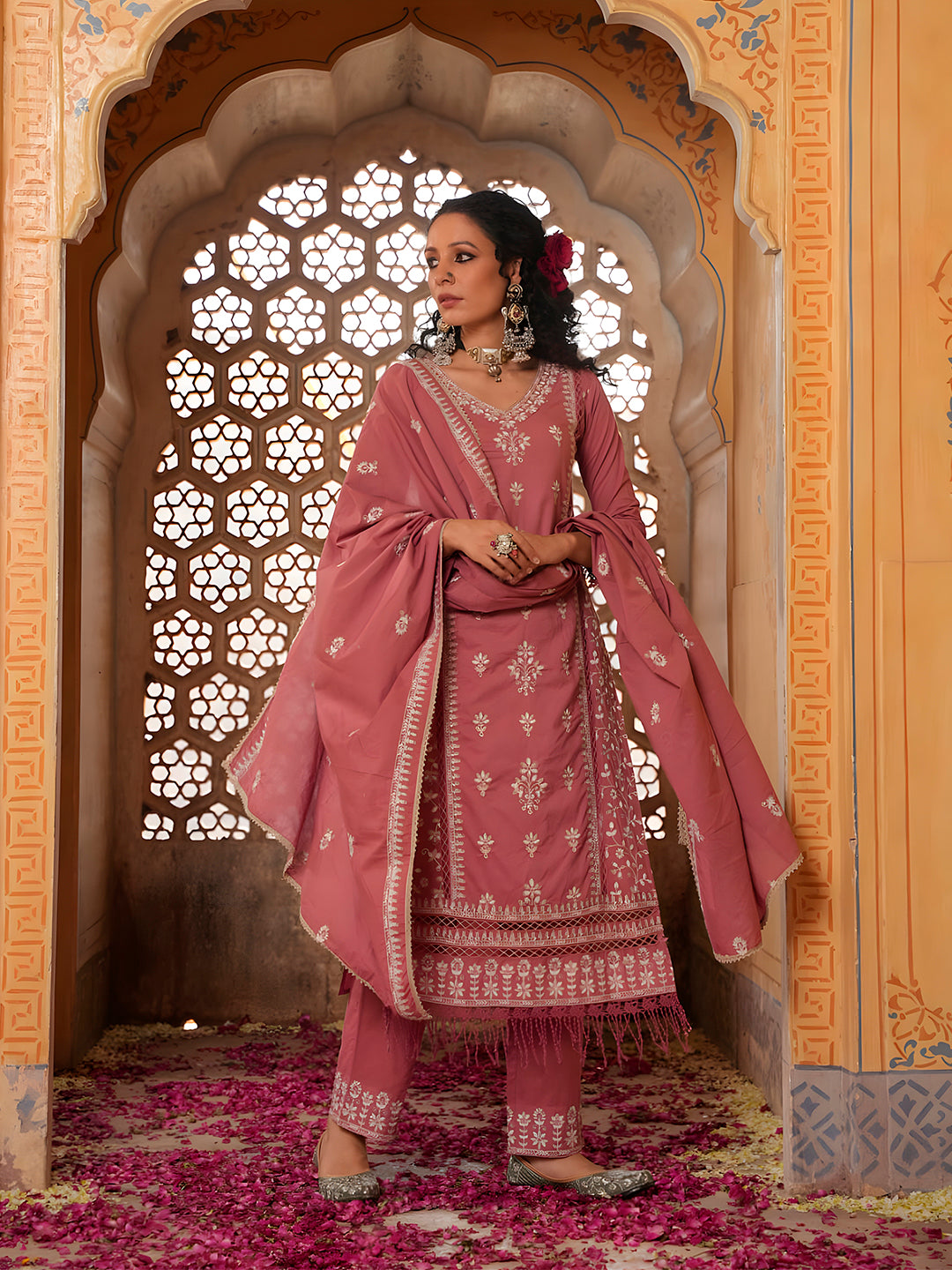 Embroidered & Lace Detailed Kurta with Pant & Embroidered dupatta Luxury