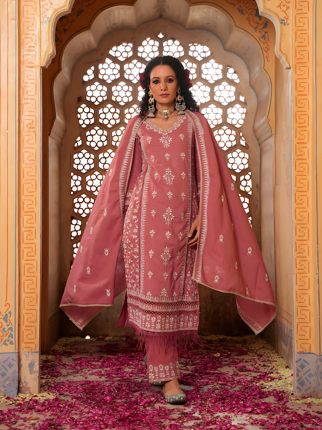 Embroidered & Lace Detailed Kurta with Pant & Embroidered dupatta Luxury