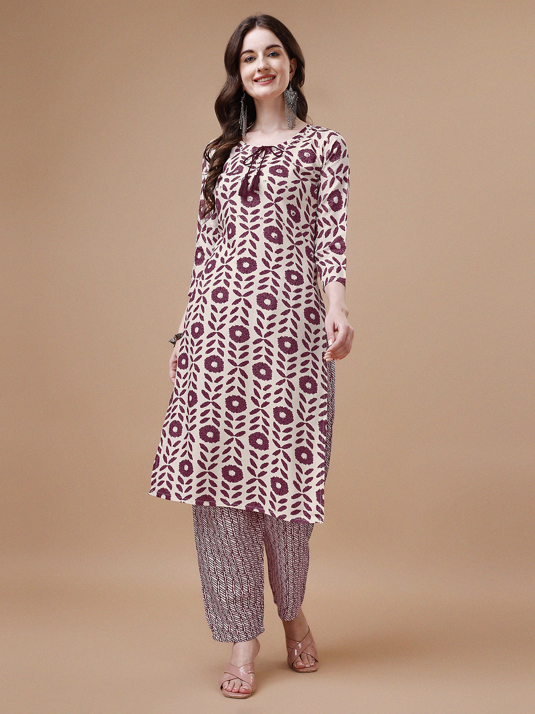 Women Tie up tassel Neck Printed Kurta with pant