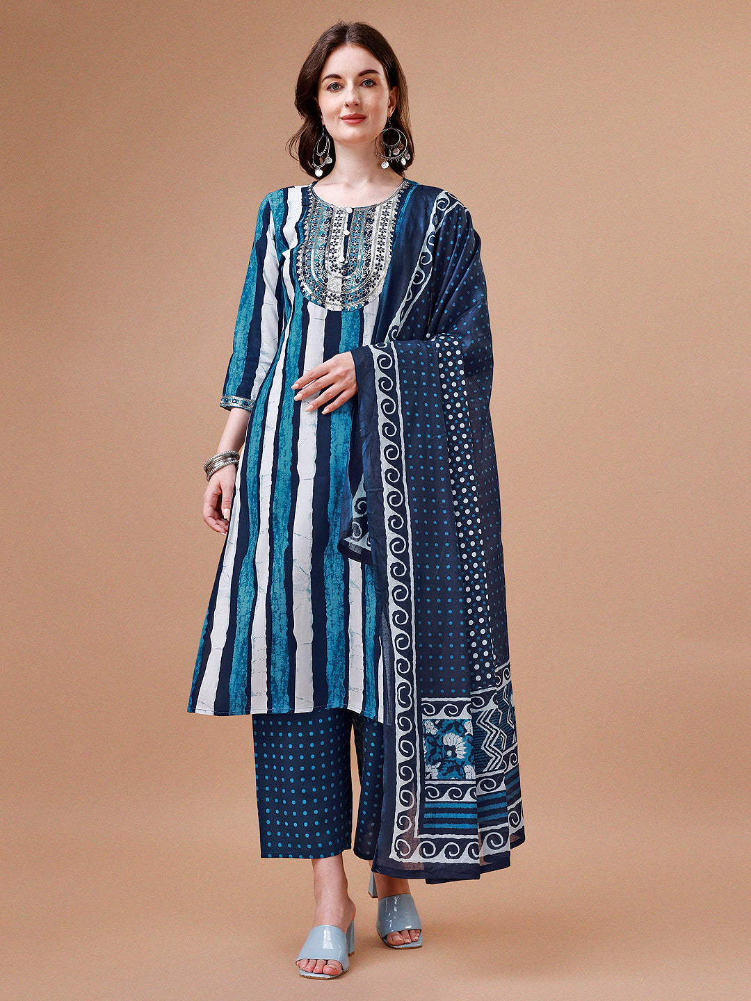 Embroidered and striped Printed Indigo Kurta with Pant & printed Dupatta