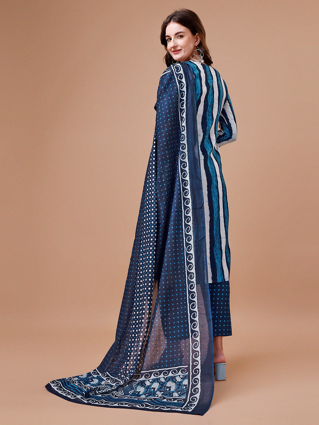 Embroidered and striped Printed Indigo Kurta with Pant & printed Dupatta