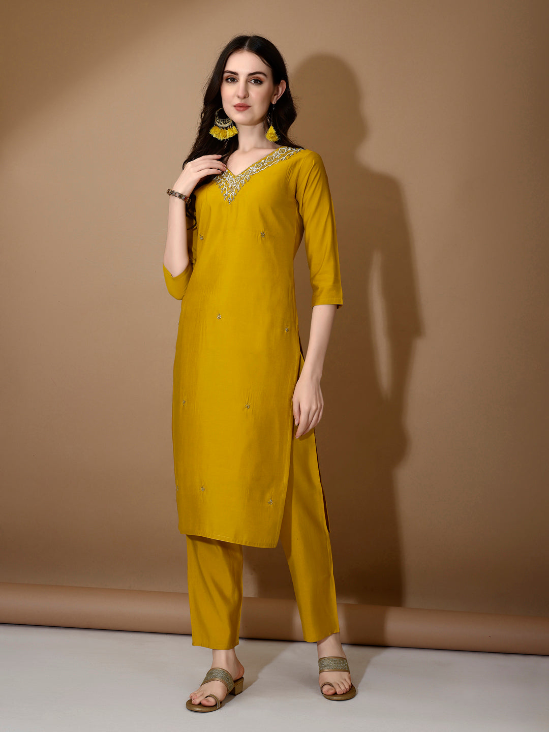 Hand embroidered Kurta with Pant & Dupatta Premium Luxury