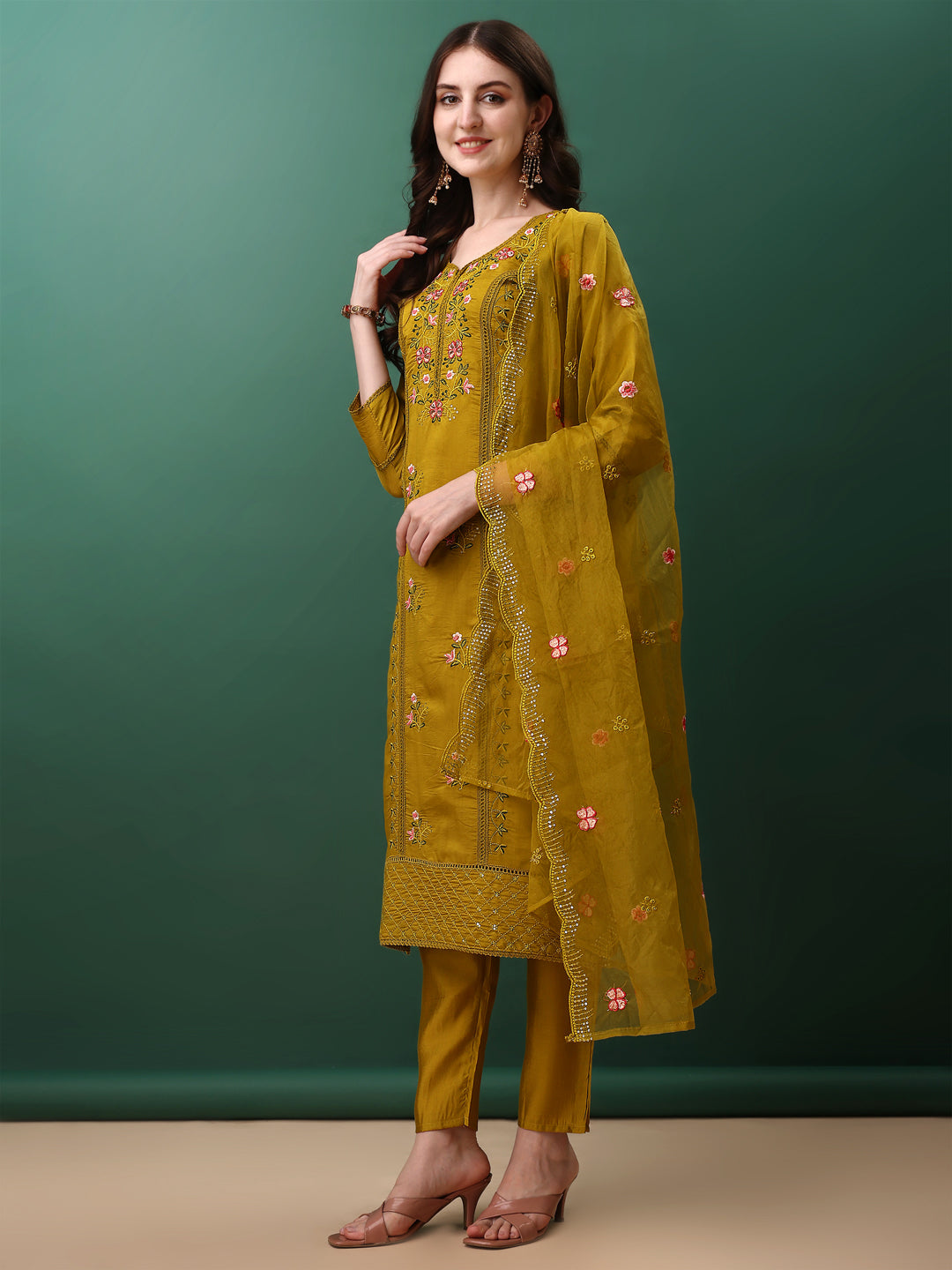 Embroidered kurta with pant & dupatta