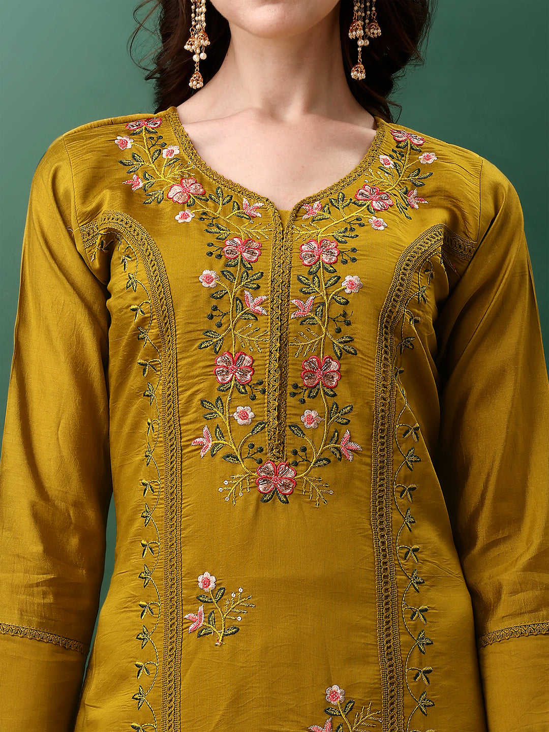 Embroidered kurta with pant & dupatta