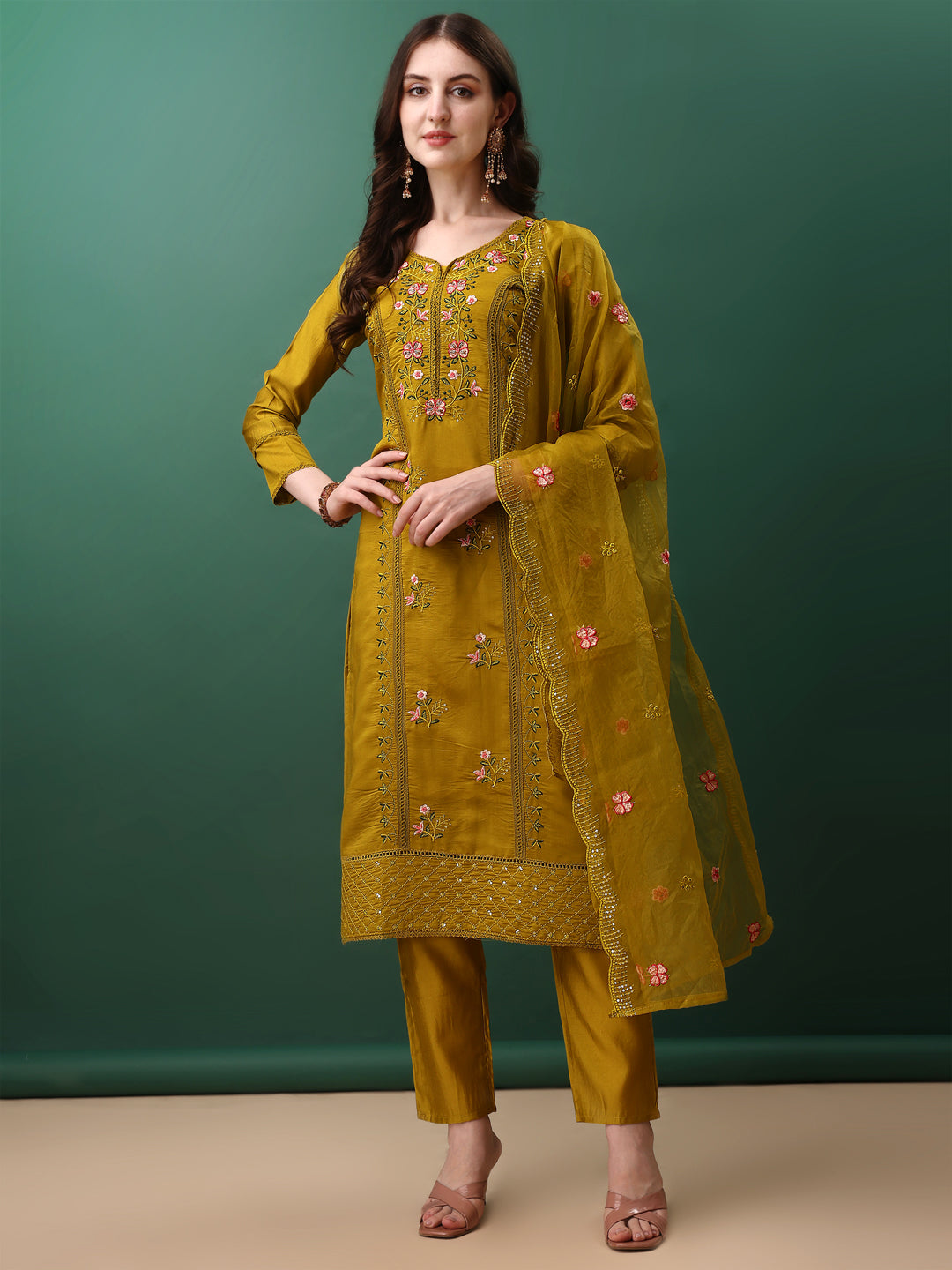 Embroidered kurta with pant & dupatta