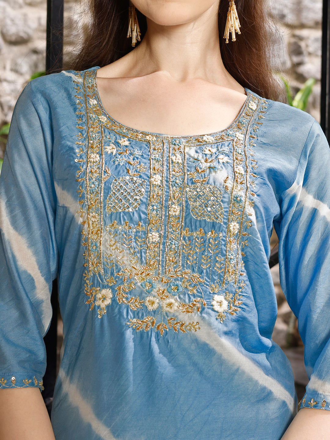 Leheriya Printed & Embroidered Kurta with pant & dupatta