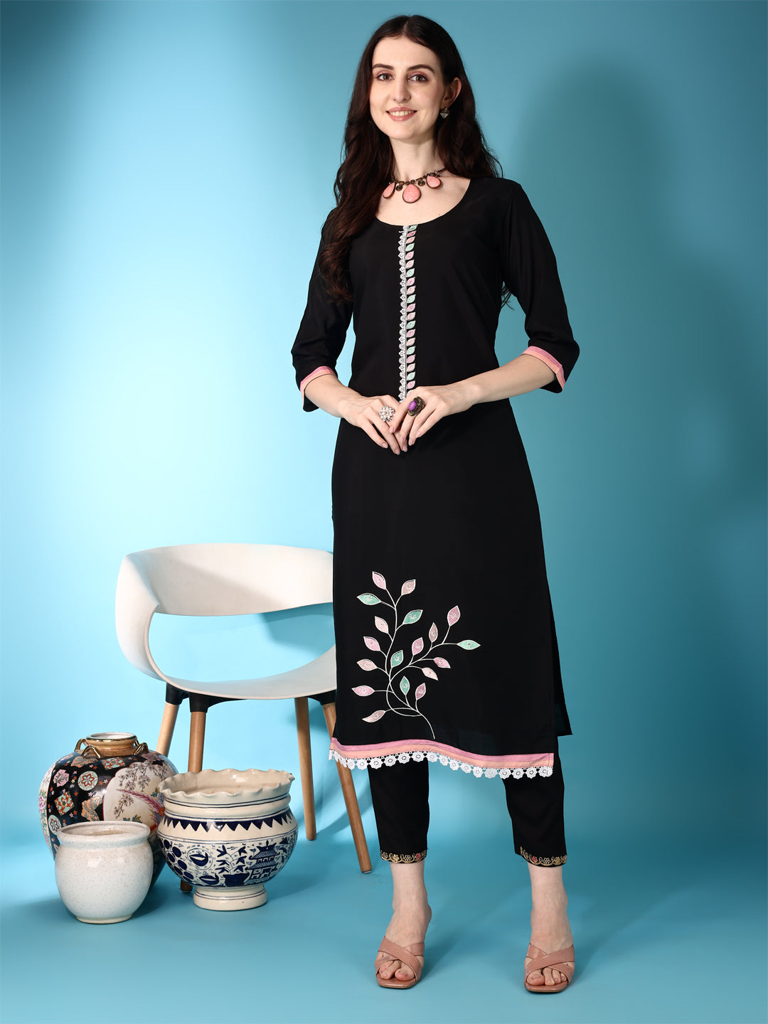 Embroidered & Lace detailing Kurta with pant & Multicoloured Dupatta