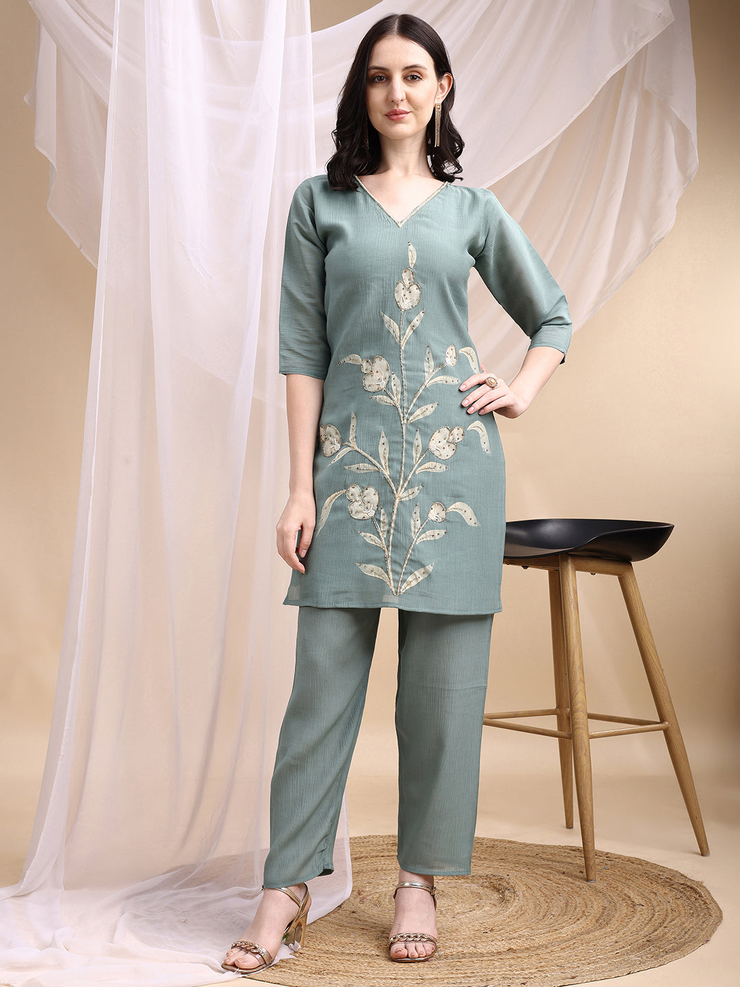Hand Embroidered & Painted Kurta with Pant