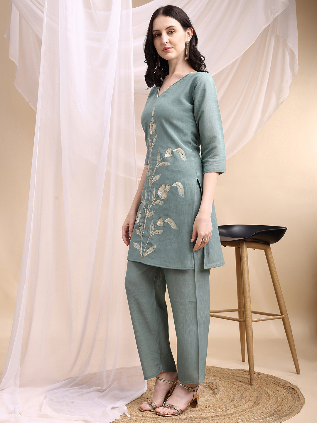 Hand Embroidered & Painted Kurta with Pant
