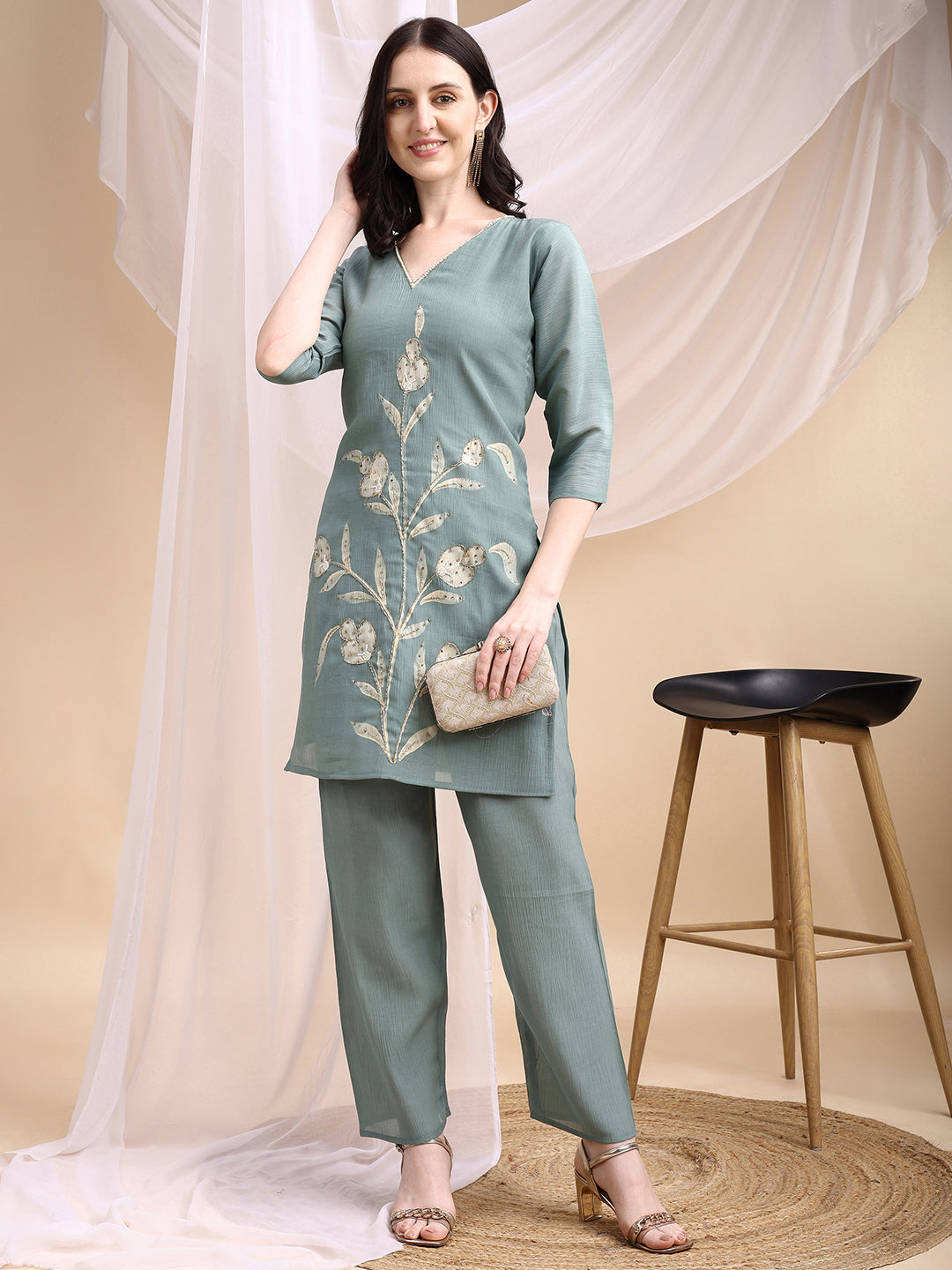 Hand Embroidered & Painted Kurta with Pant