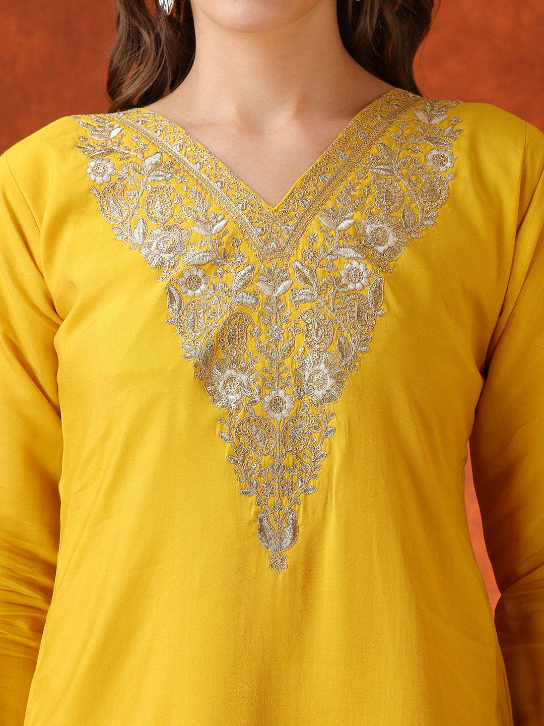 Sequin Embroidered Kurta with Pant & Embroidered Organza Dupatta
