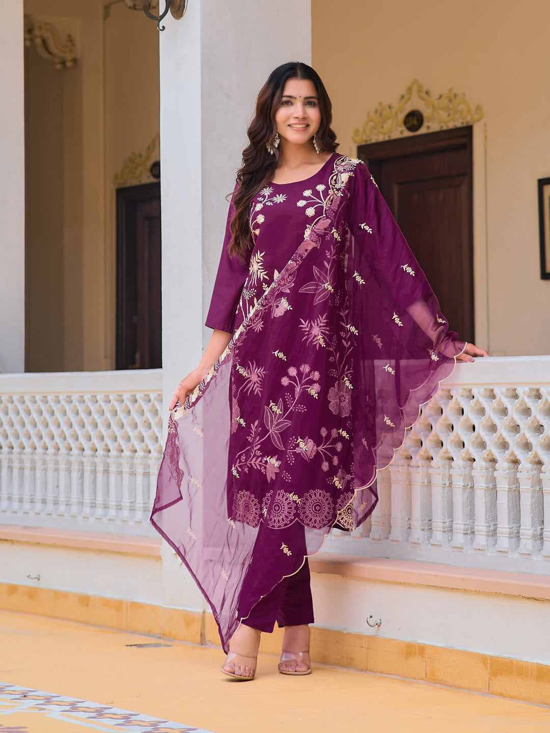 Embroidered Kurta with pant & Embroidered Organza Dupatta