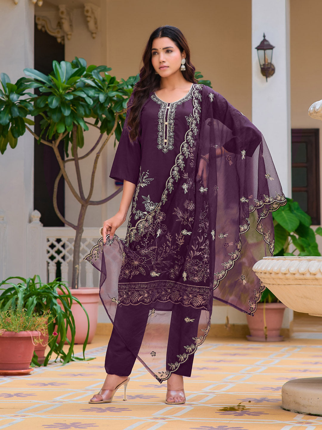 Hand Embroidered Kurta with pant & Embroidered Cut work Organza Dupatta