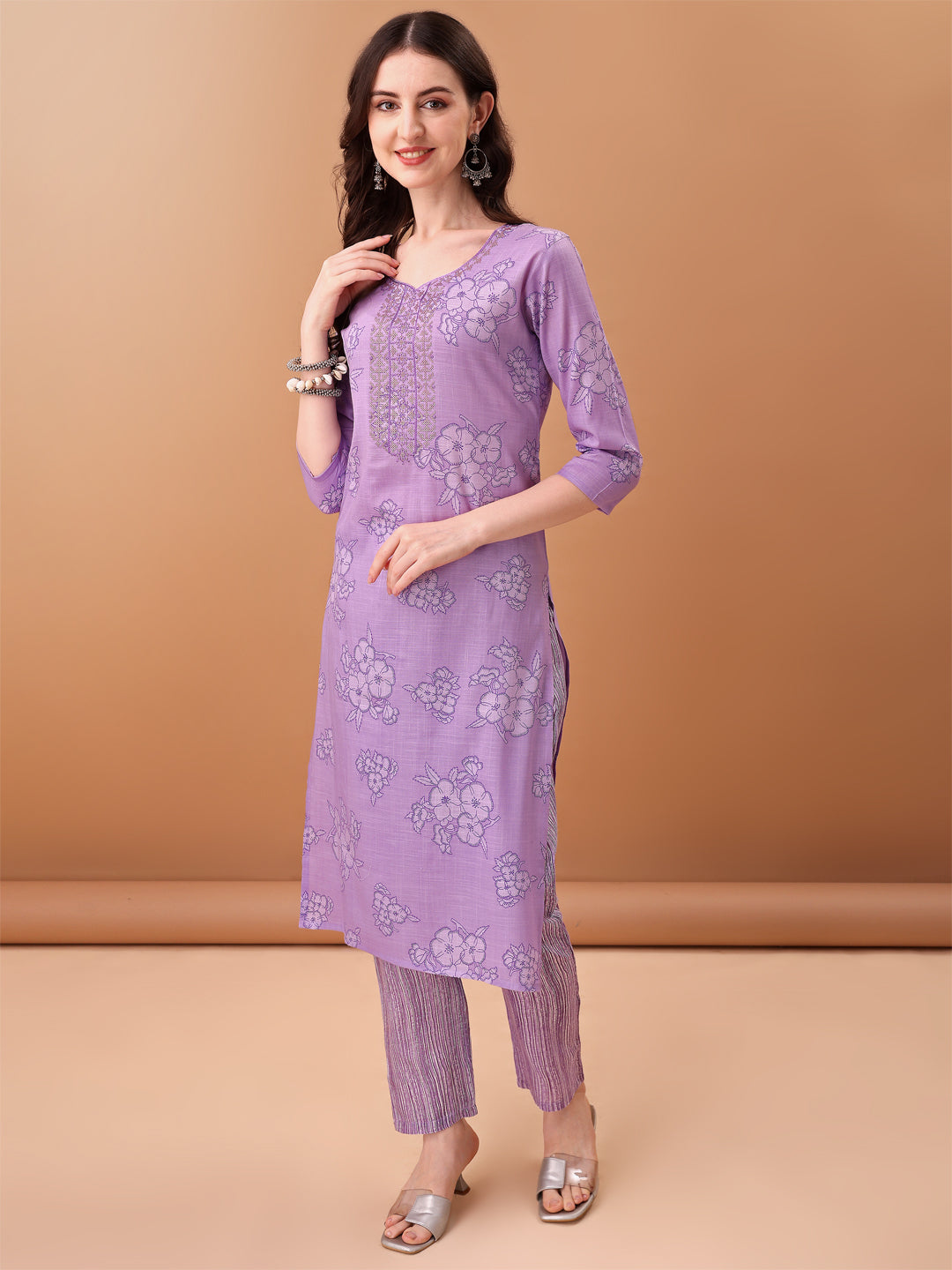 Embroidered & Printed Kurta with pant & Printed Dupatta