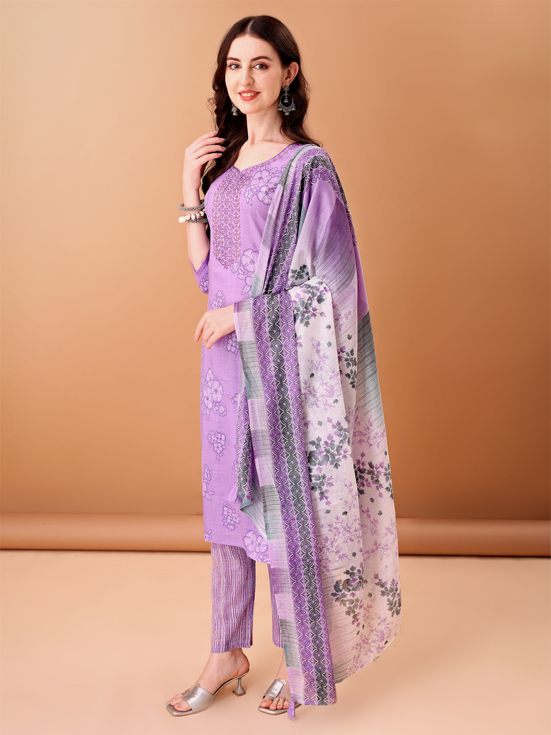 Embroidered & Printed Kurta with pant & Printed Dupatta