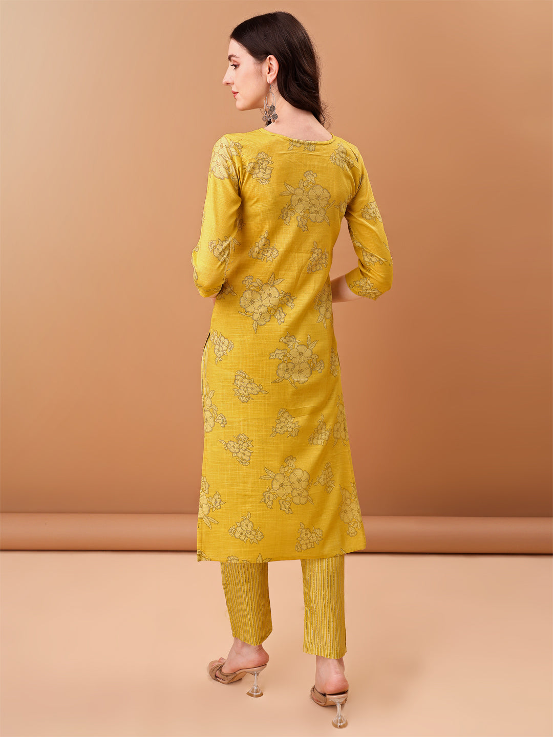 Embroidered & Printed Kurta with pant & Printed Dupatta