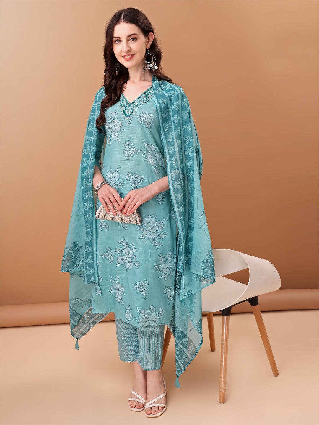 Embroidered & Floral Printed Kurta with pant & Printed Dupatta