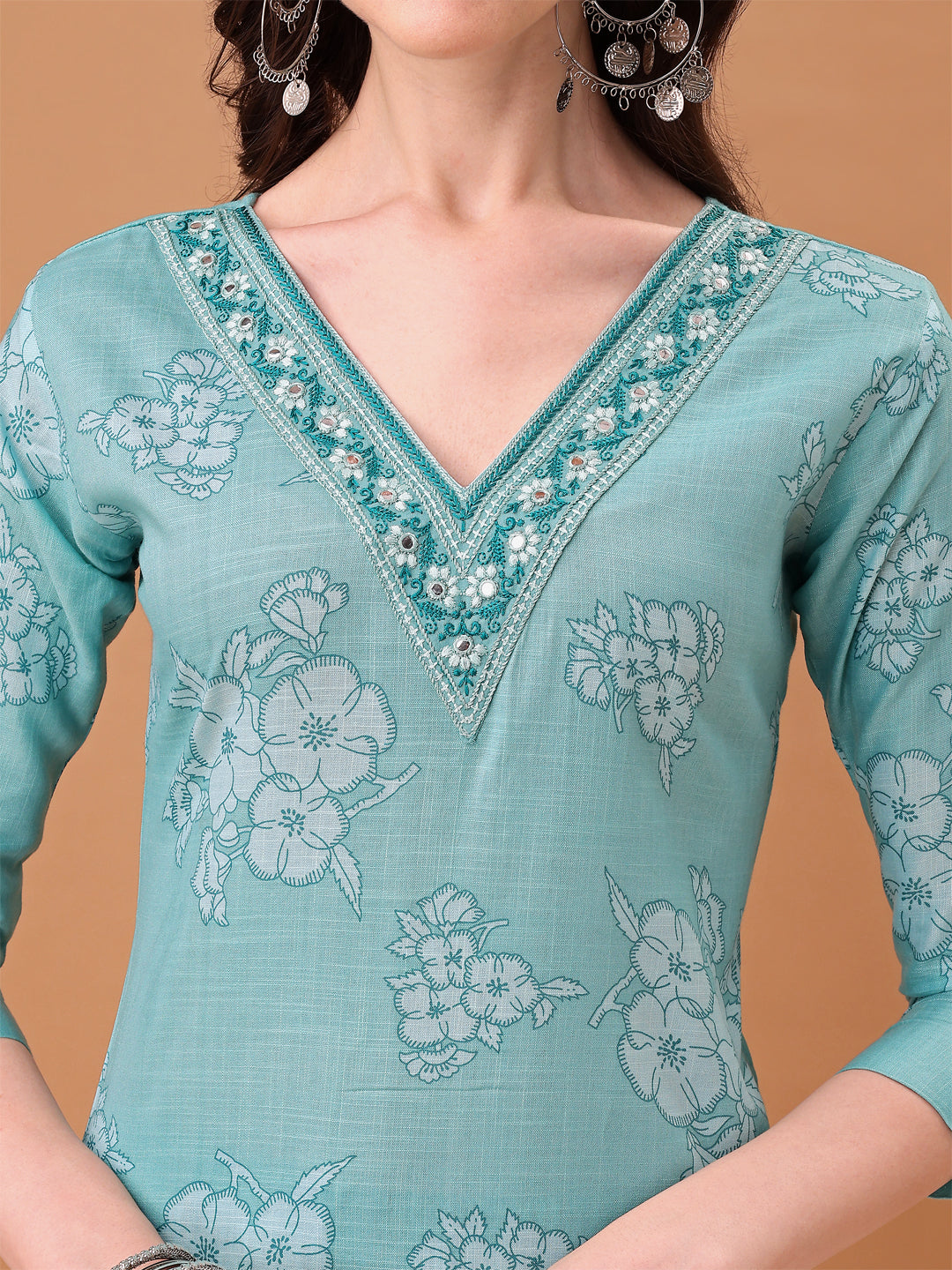 Embroidered & Floral Printed Kurta with pant & Printed Dupatta