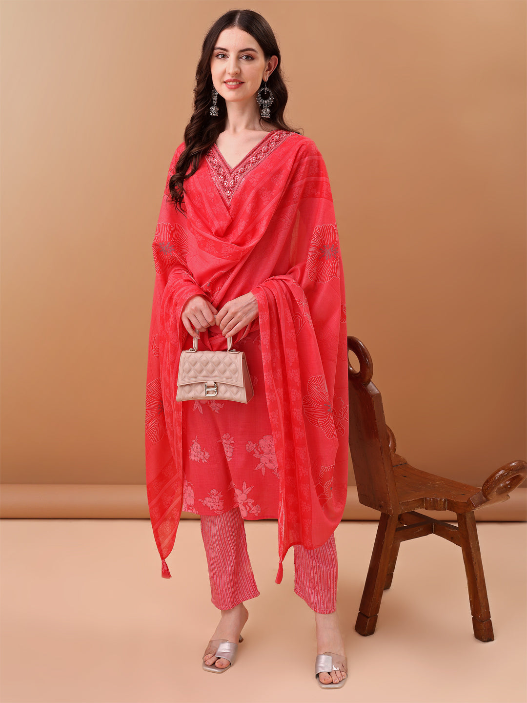 Embroidered & Floral Printed Kurta with pant & Printed Dupatta