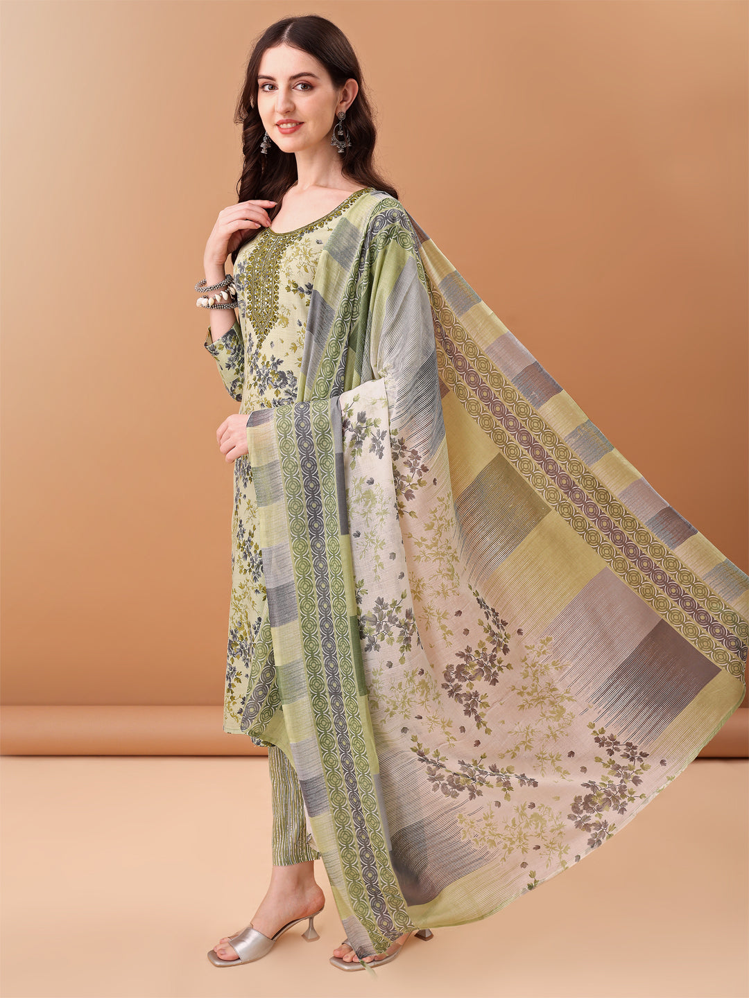 Embroidered & Floral Printed Kurta with pant & Printed Dupatta