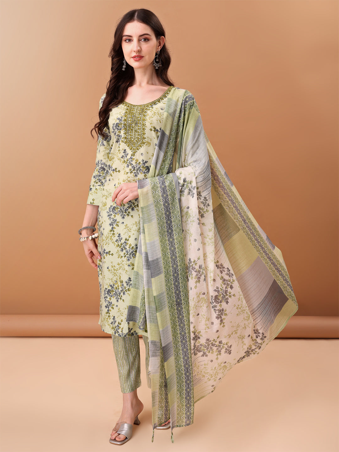 Embroidered & Floral Printed Kurta with pant & Printed Dupatta