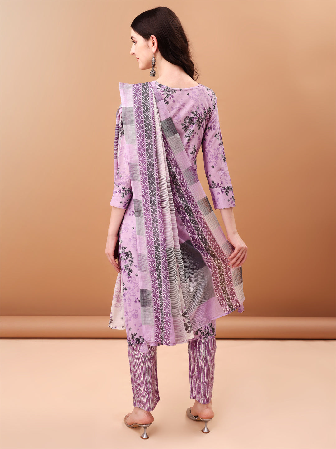 Embroidered & Floral Printed Kurta with pant & Printed Dupatta