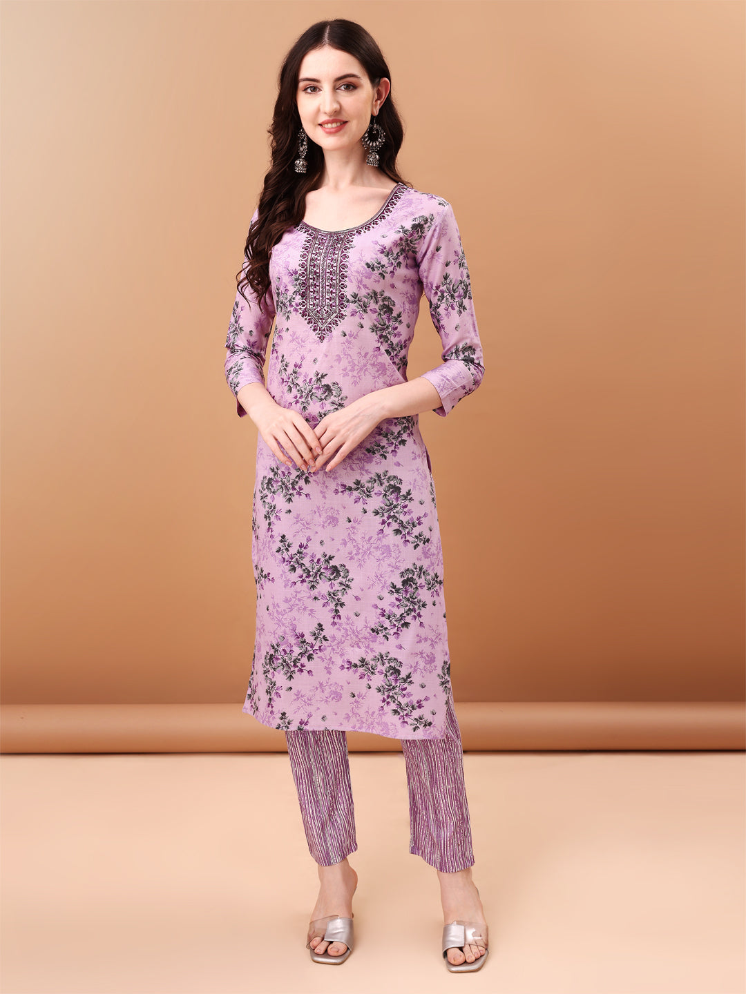 Embroidered & Floral Printed Kurta with pant & Printed Dupatta