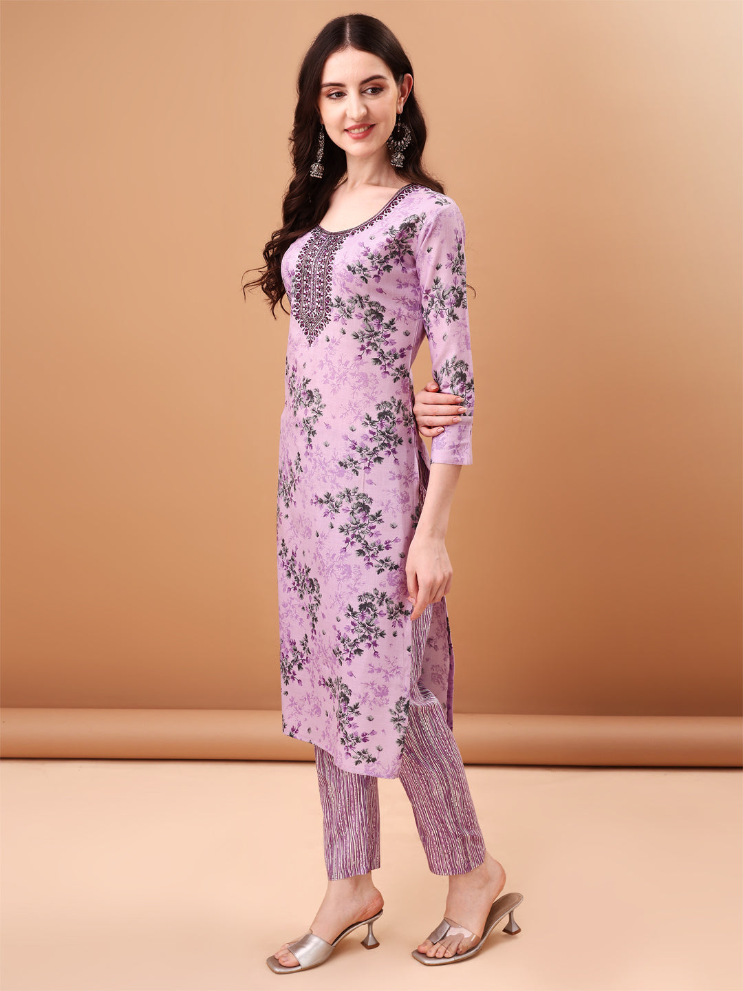 Embroidered & Floral Printed Kurta with pant & Printed Dupatta