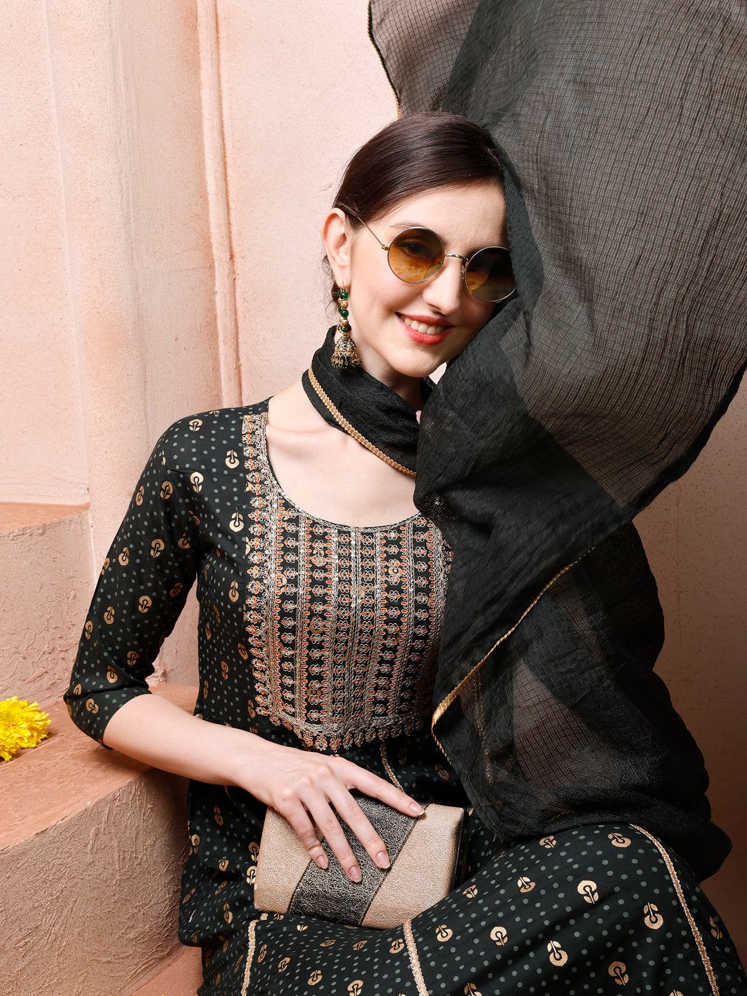 Nayra Cut Embroidered Kurta with Pant and Dupatta set