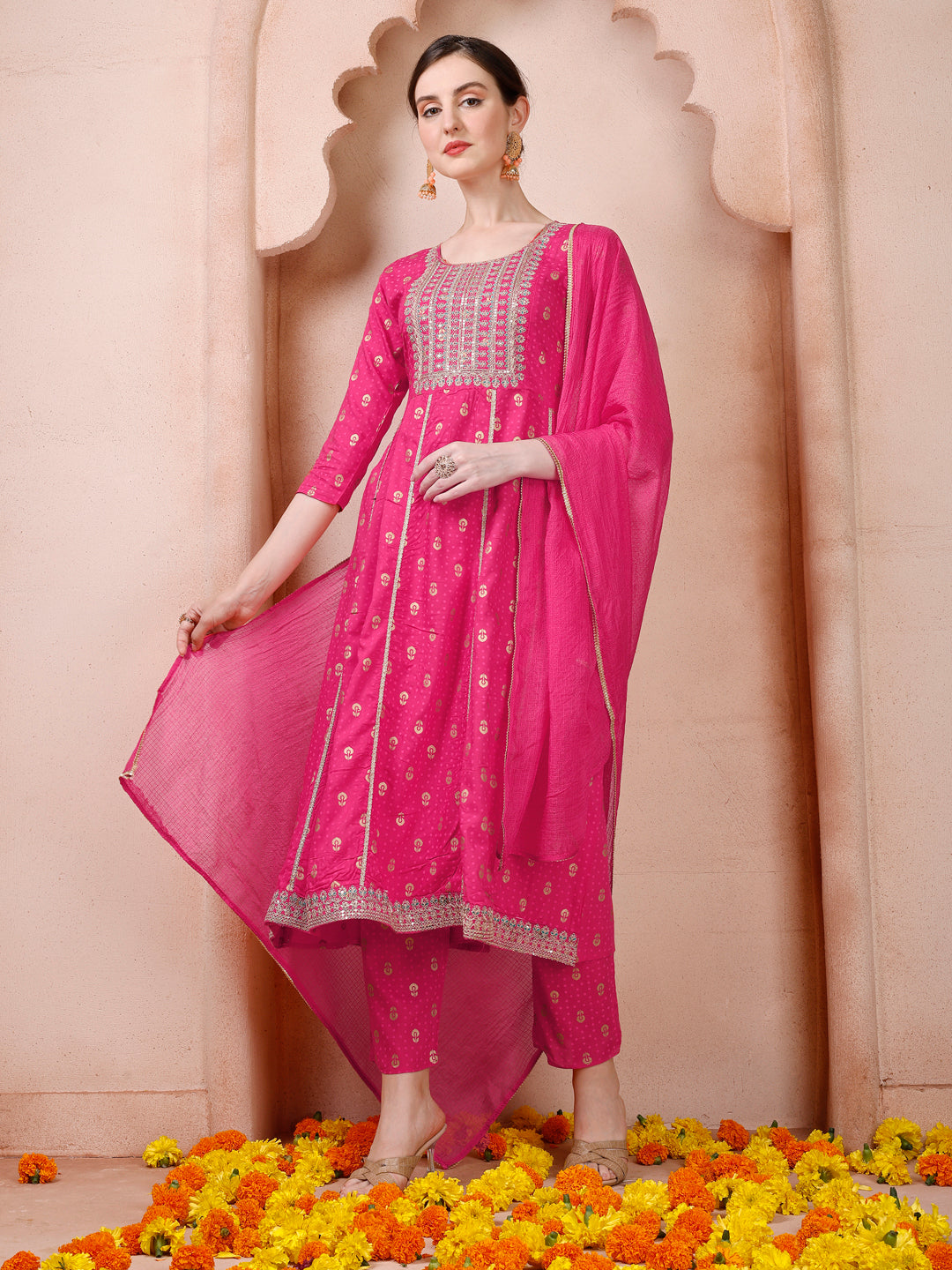 Nayra Cut Embroidered Kurta with Pant and Dupatta set