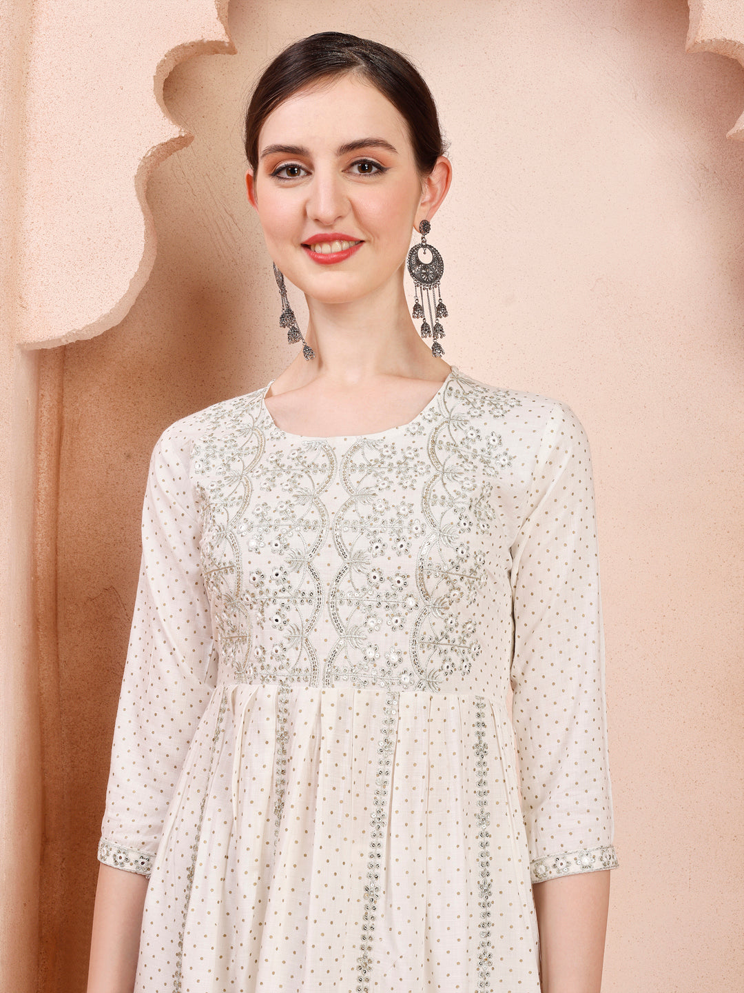 Nayra Cut Embroidered Kurta with Pant and Dupatta set