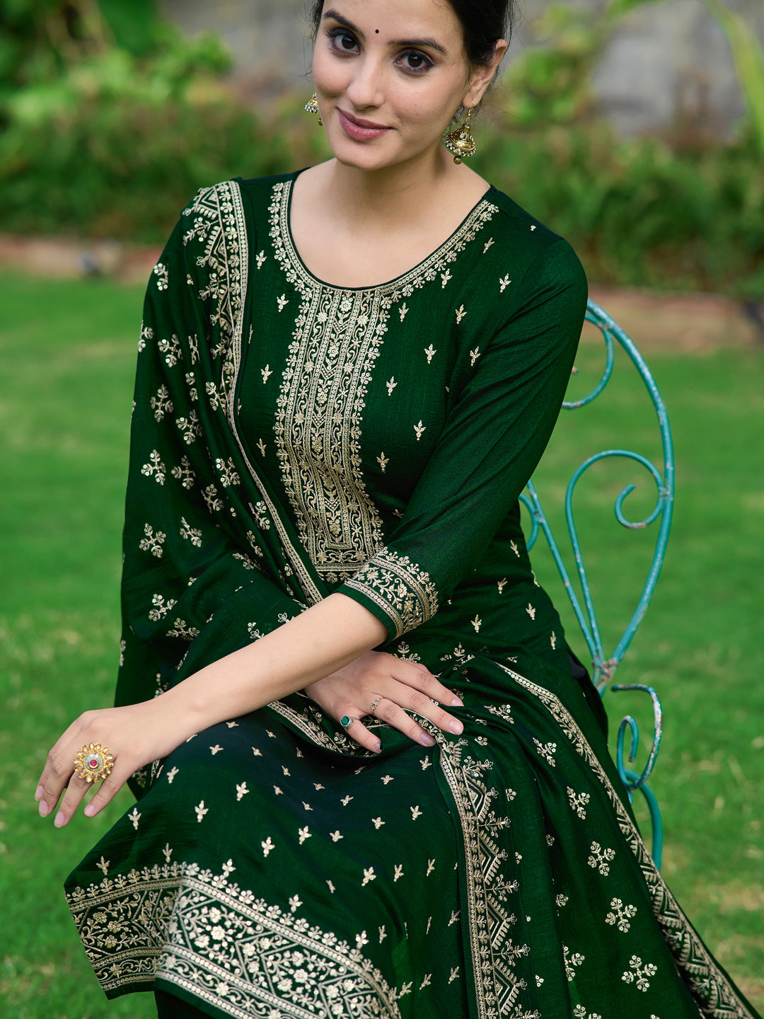 Embroidered kurta with pant & Embroidered Dupatta