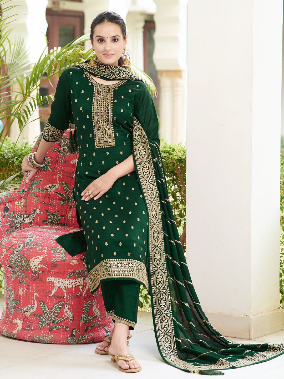 Embroidered kurta with pant & Embroidered Dupatta