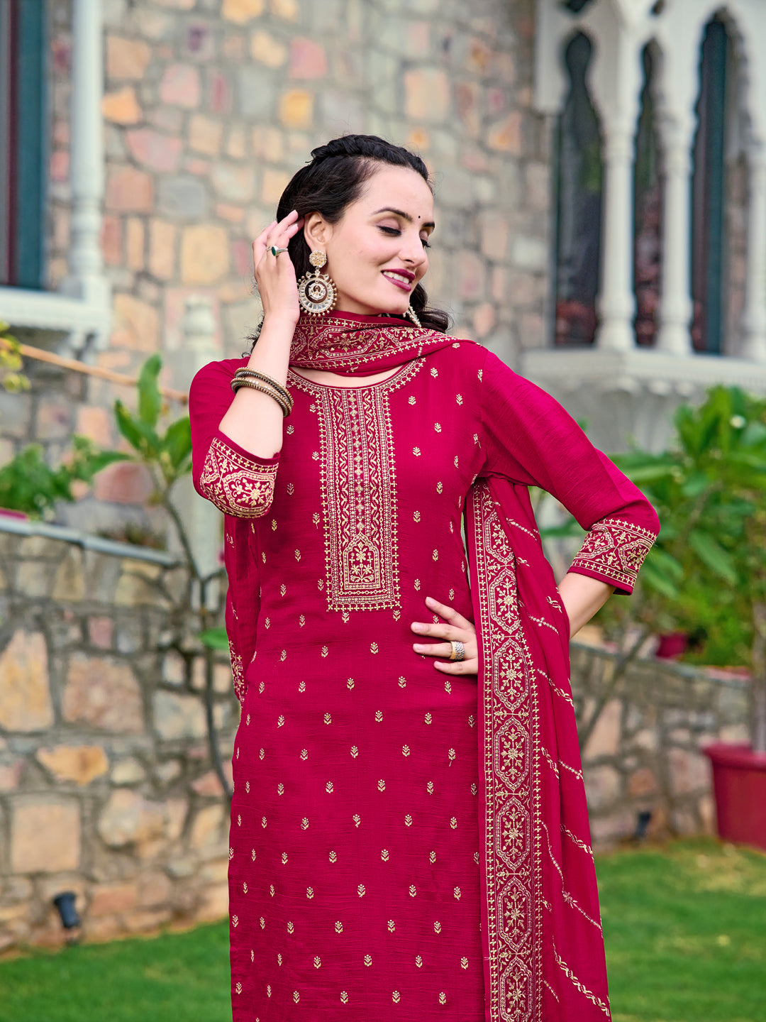 Embroidered kurta with pant & Embroidered Dupatta