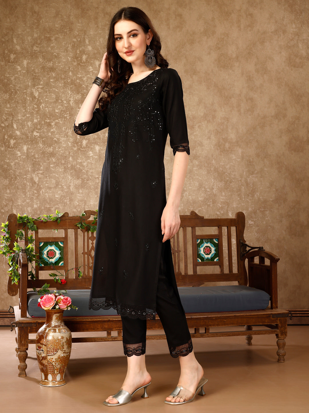 Pakistani Sequinned Embroidered Kurta with Pant & Embroidered Organza Dupatta luxury premium