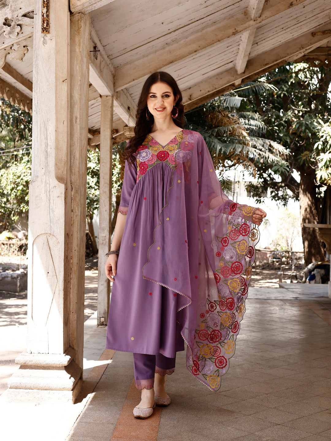 Alia Cut Hand Embroidered & Floral Embroidered Kurta with Pant & Organza Embroidered Dupatta Luxury Premium