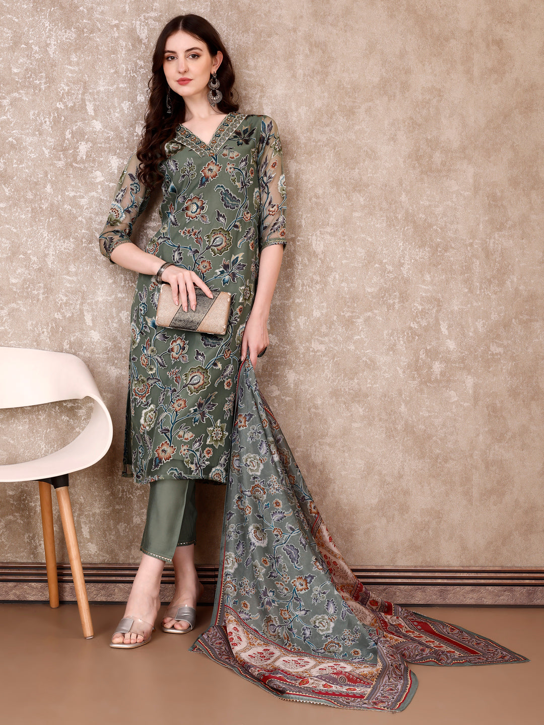 Hand Embroidered & Brasso Kurta with pant & organza printed Dupatta