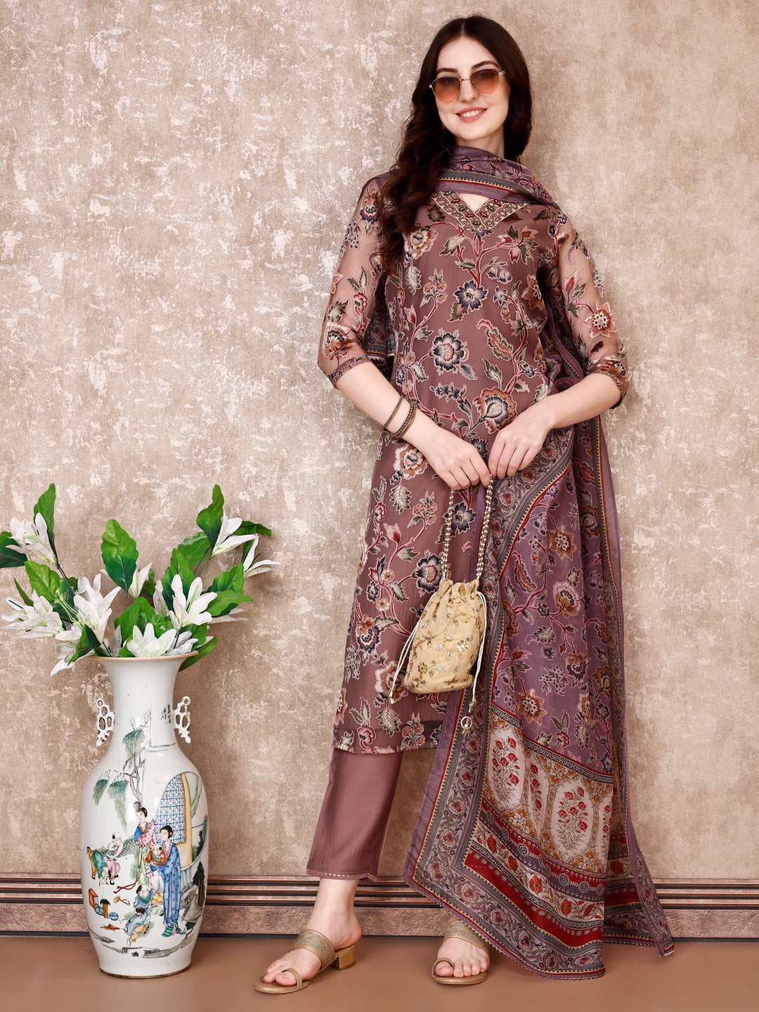 Hand Embroidered & Brasso Kurta with pant & organza printed Dupatta