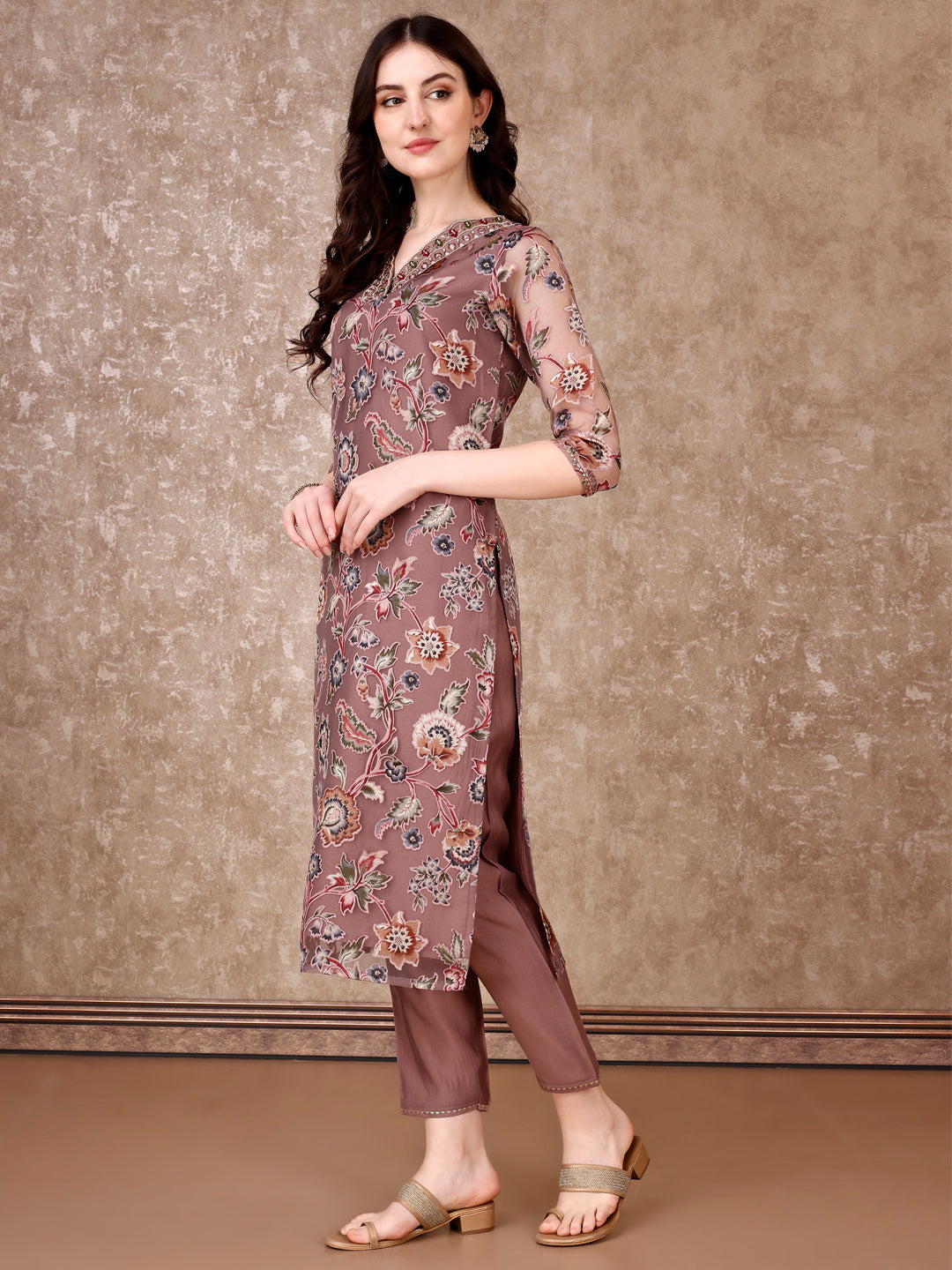 Hand Embroidered & Brasso Kurta with pant & organza printed Dupatta