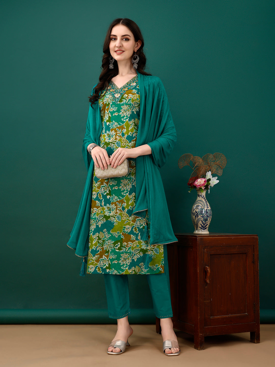 Embroidered & Floral Printed Kurta with Pant & Dupatta