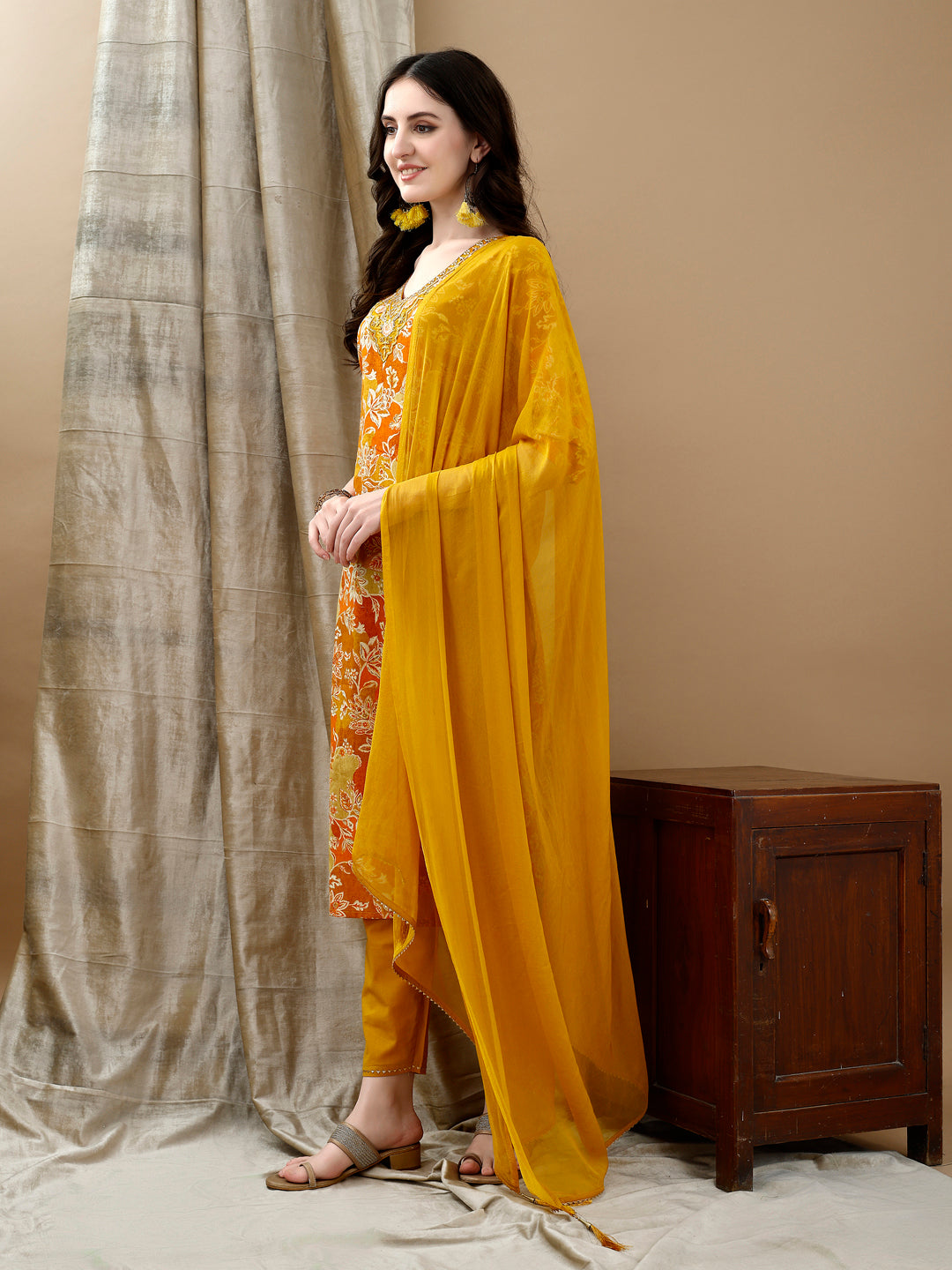 Embroidered & Floral Printed Kurta with Pant & Dupatta