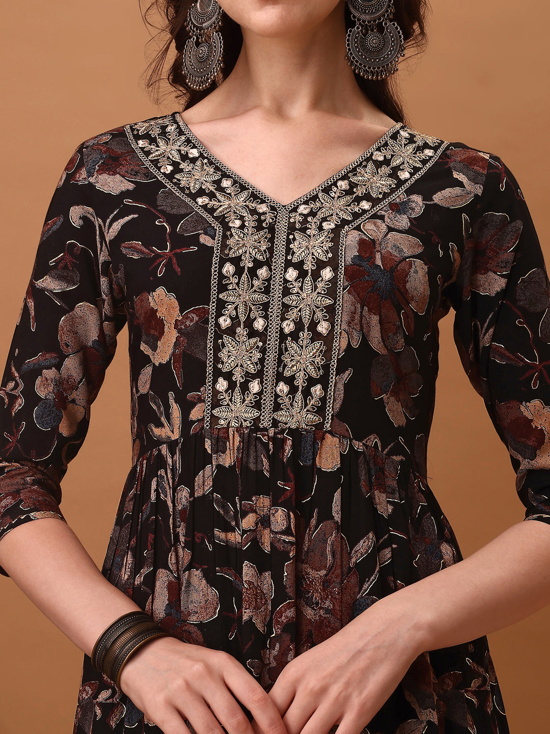 Flared Embroidered & Floral Printed kurta with pant & dupatta