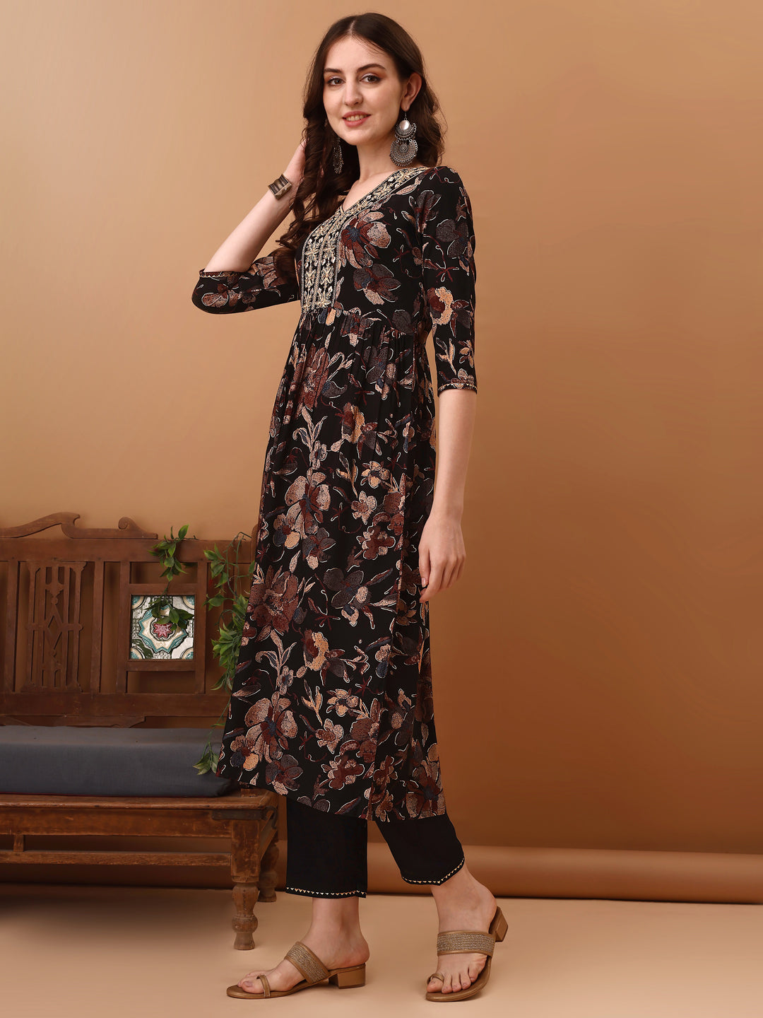 Flared Embroidered & Floral Printed kurta with pant & dupatta