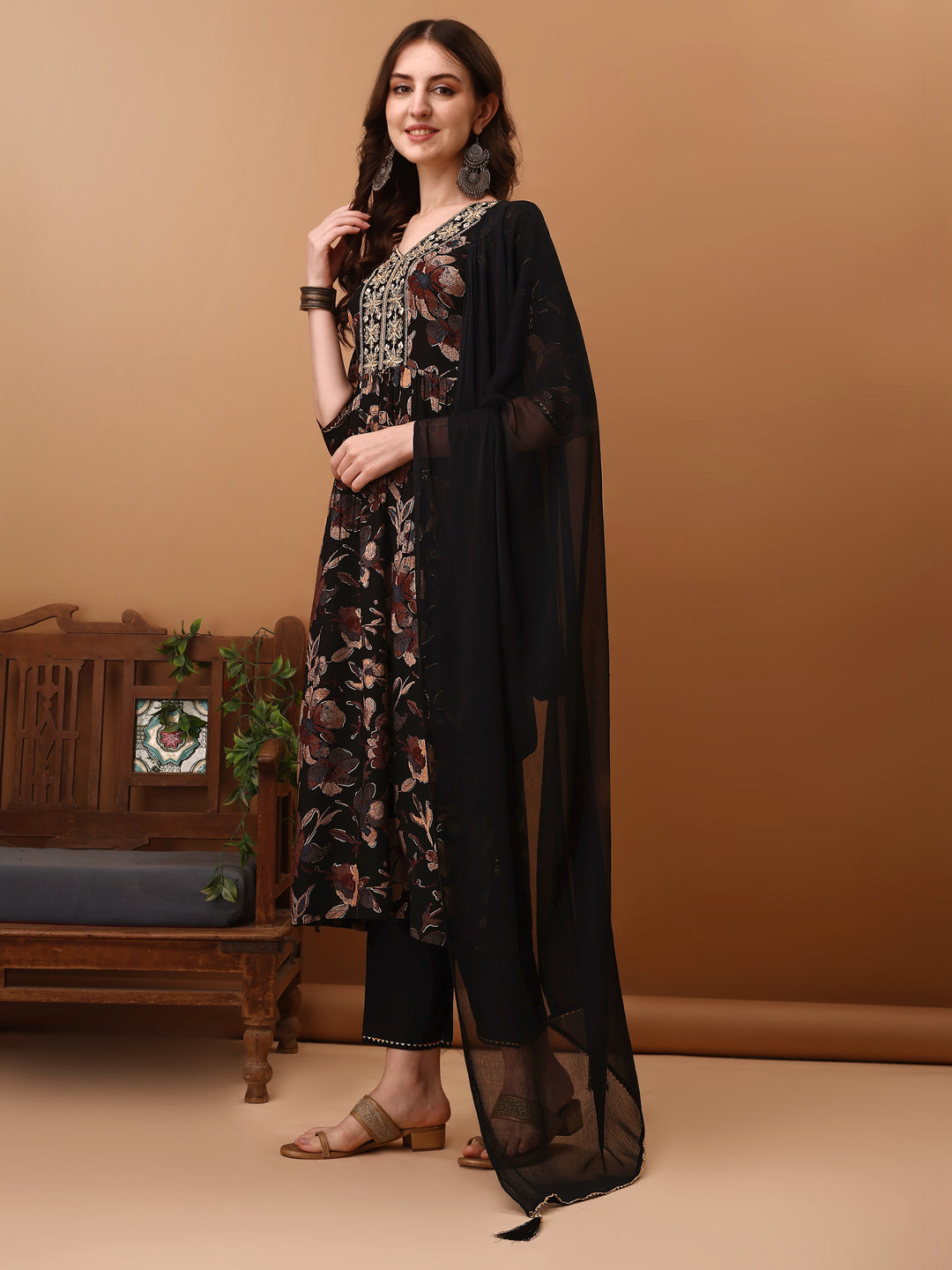 Flared Embroidered & Floral Printed kurta with pant & dupatta