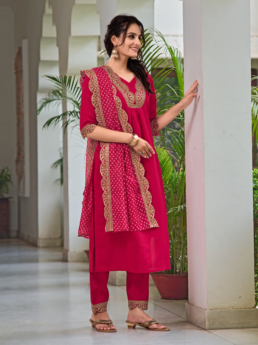 Embroidered Kurta with pant & Bandhani printed Embroidered Dupatta