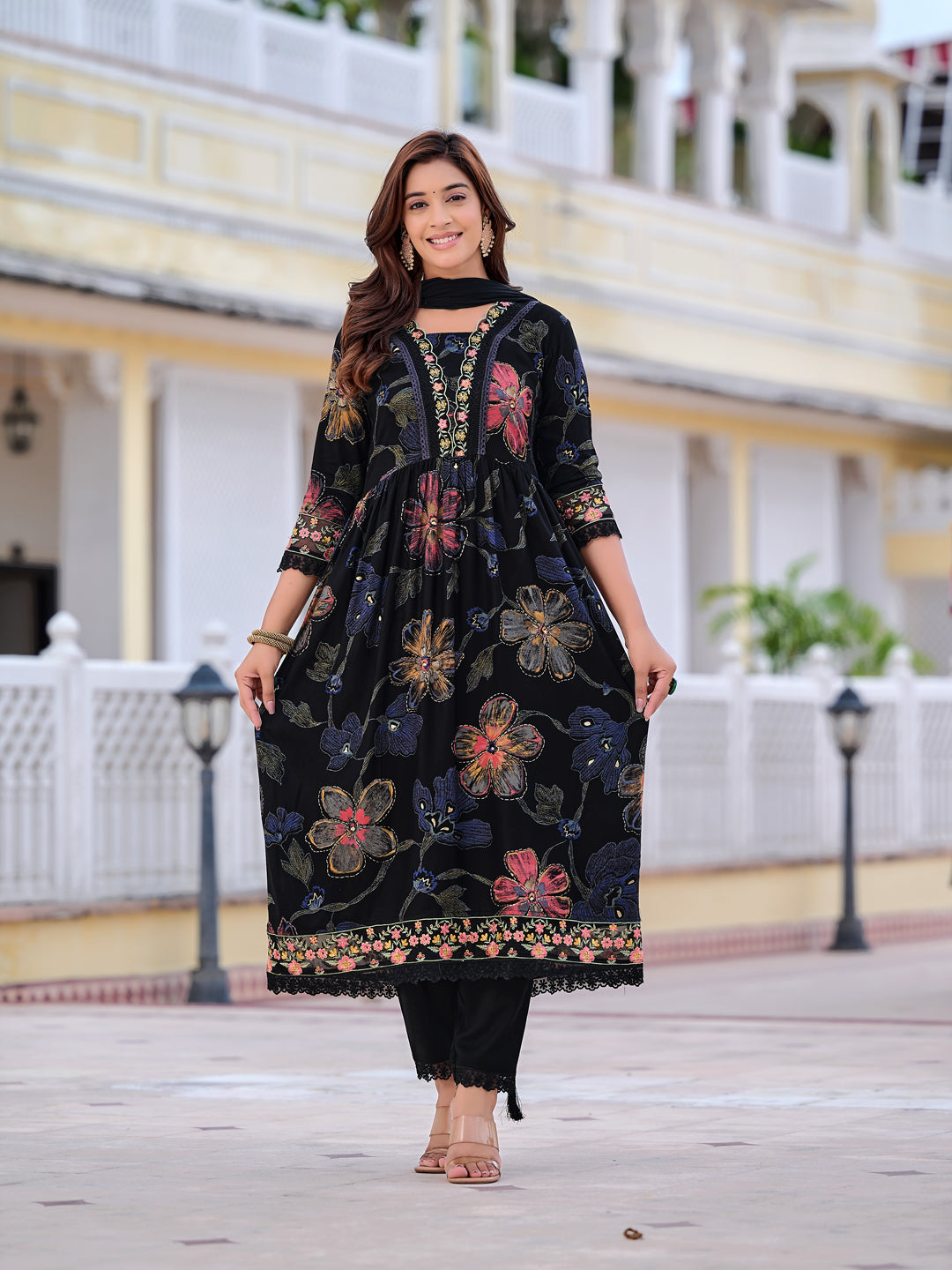 Floral Printed Embroidered kurta with pant & Dupatta