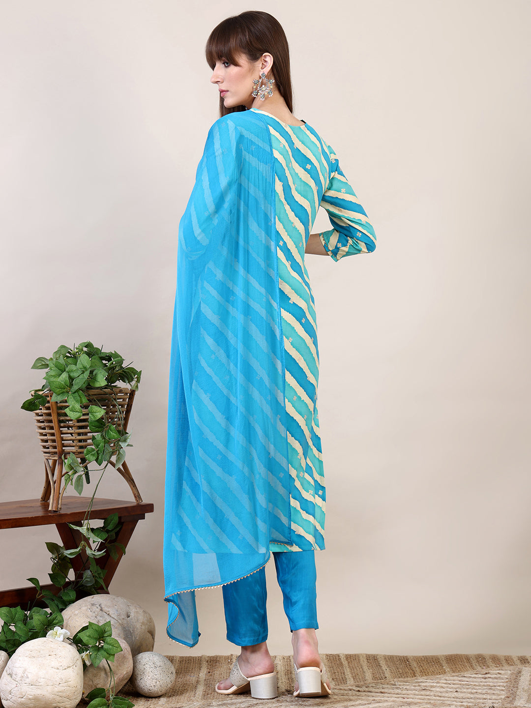 Leheriya Printed & Applique Embroidered Kurta with Pant & Dupatta