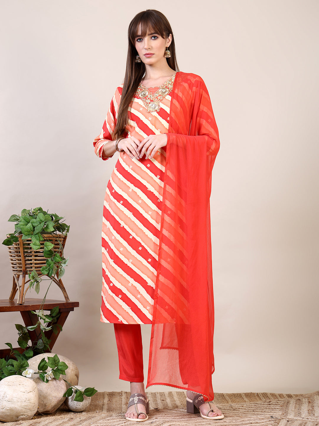 Leheriya Printed & Applique Embroidered Kurta with Pant & Dupatta